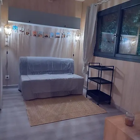 Holiday home Ecofriendly Tinyhouse On An Enclosed *