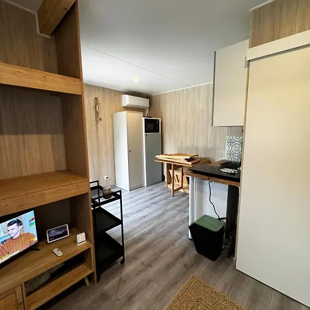 Holiday home Ecofriendly Tinyhouse On An Enclosed Talais